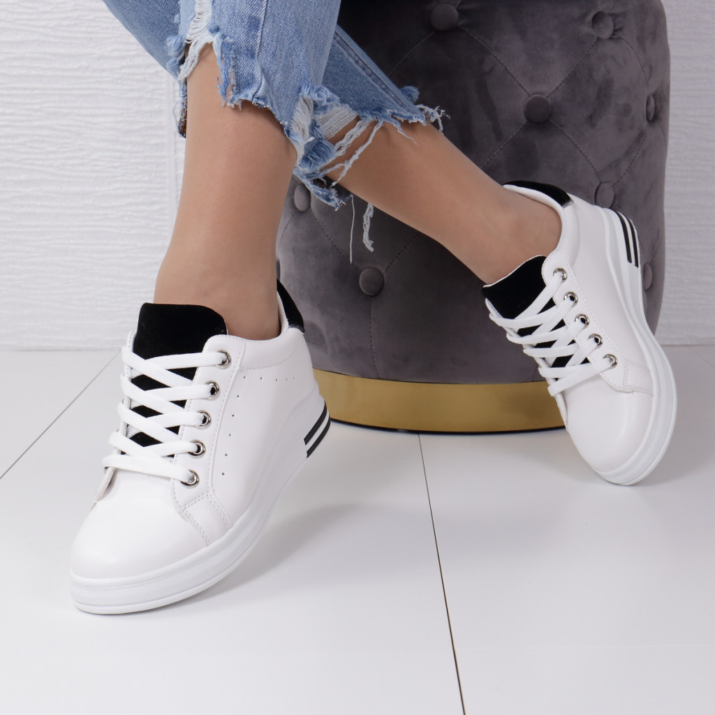 Adidasi harmoni white