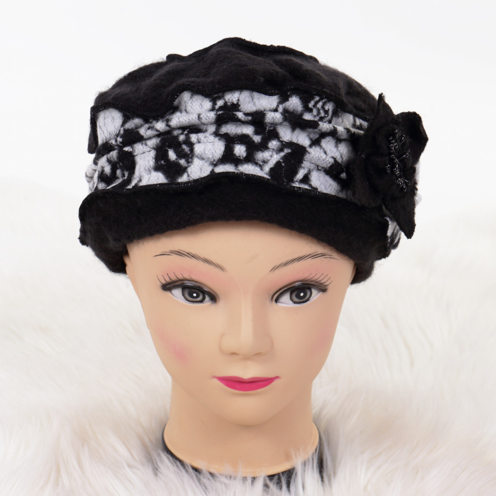 Palarie cu floare neagra dalen