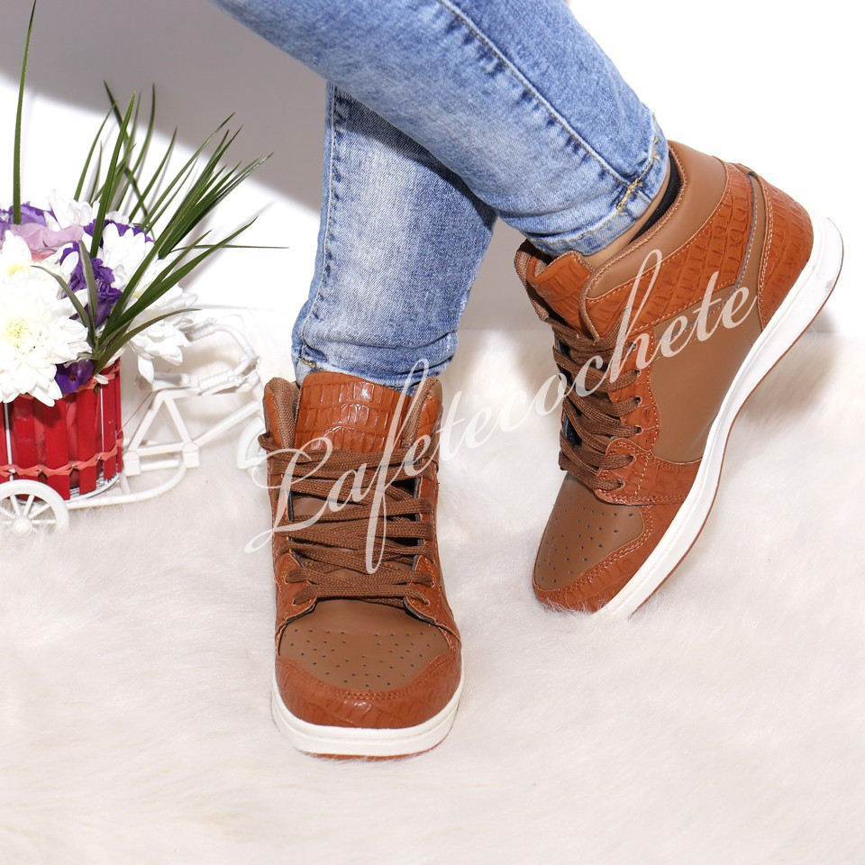 Ghete lucia camel