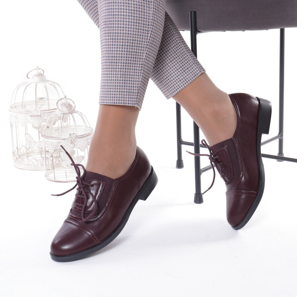 Pantofi orla bordo