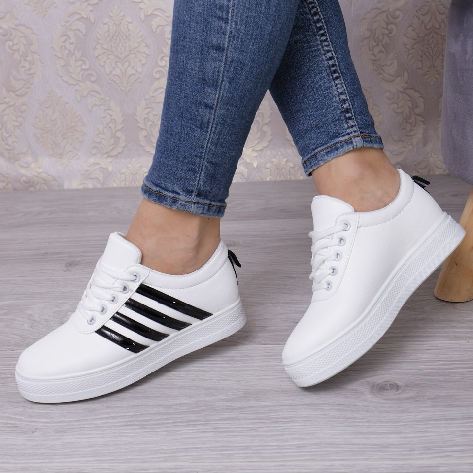 Adidasi beta white