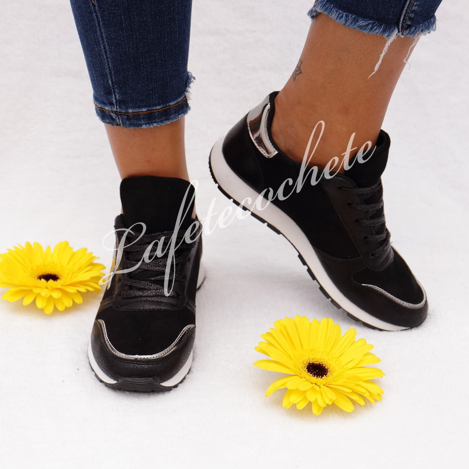 Adidasi ara black
