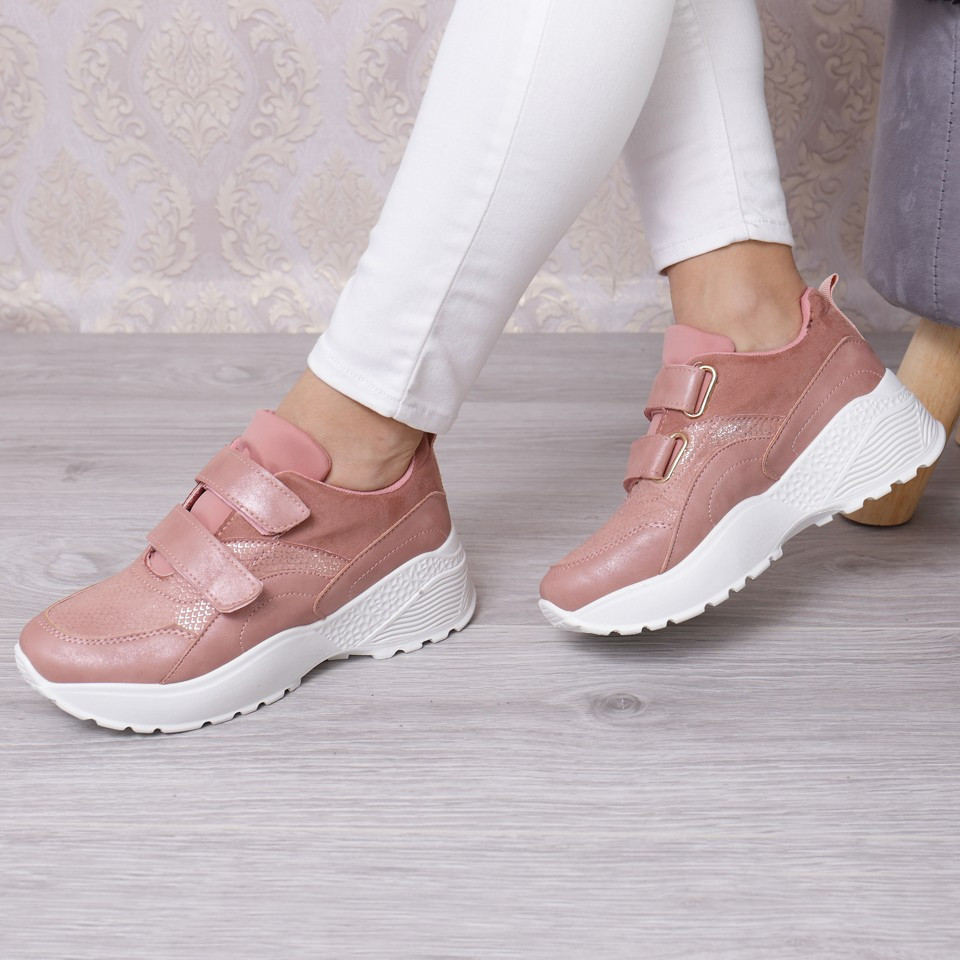 Adidasi daria pink