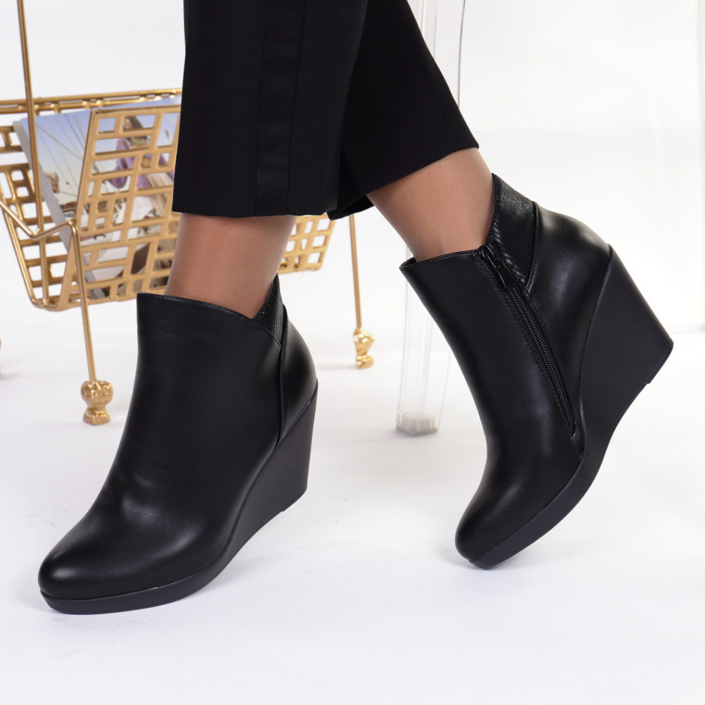Botine cu platforma nedra