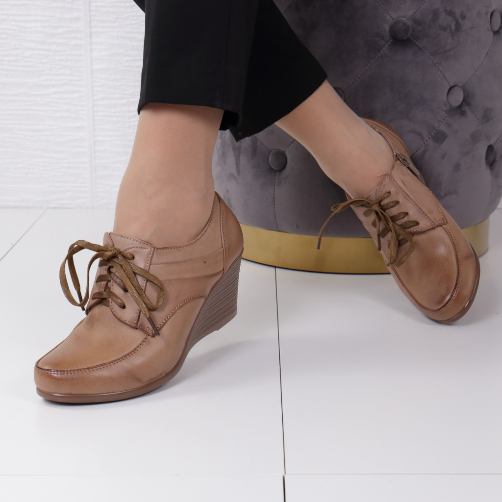 Pantofi crosina