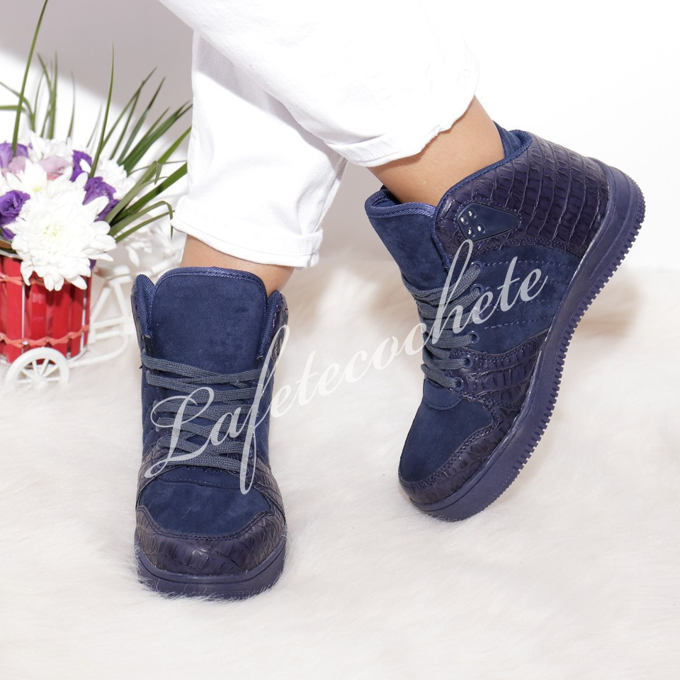 Ghete ildiko blue