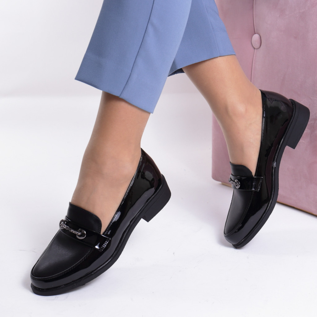 Pantofi piele ecologica lacuita Marineta