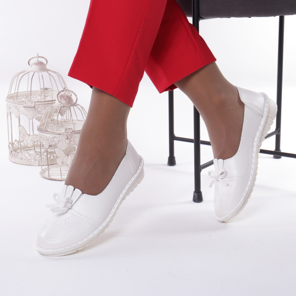 Pantofi vandana white