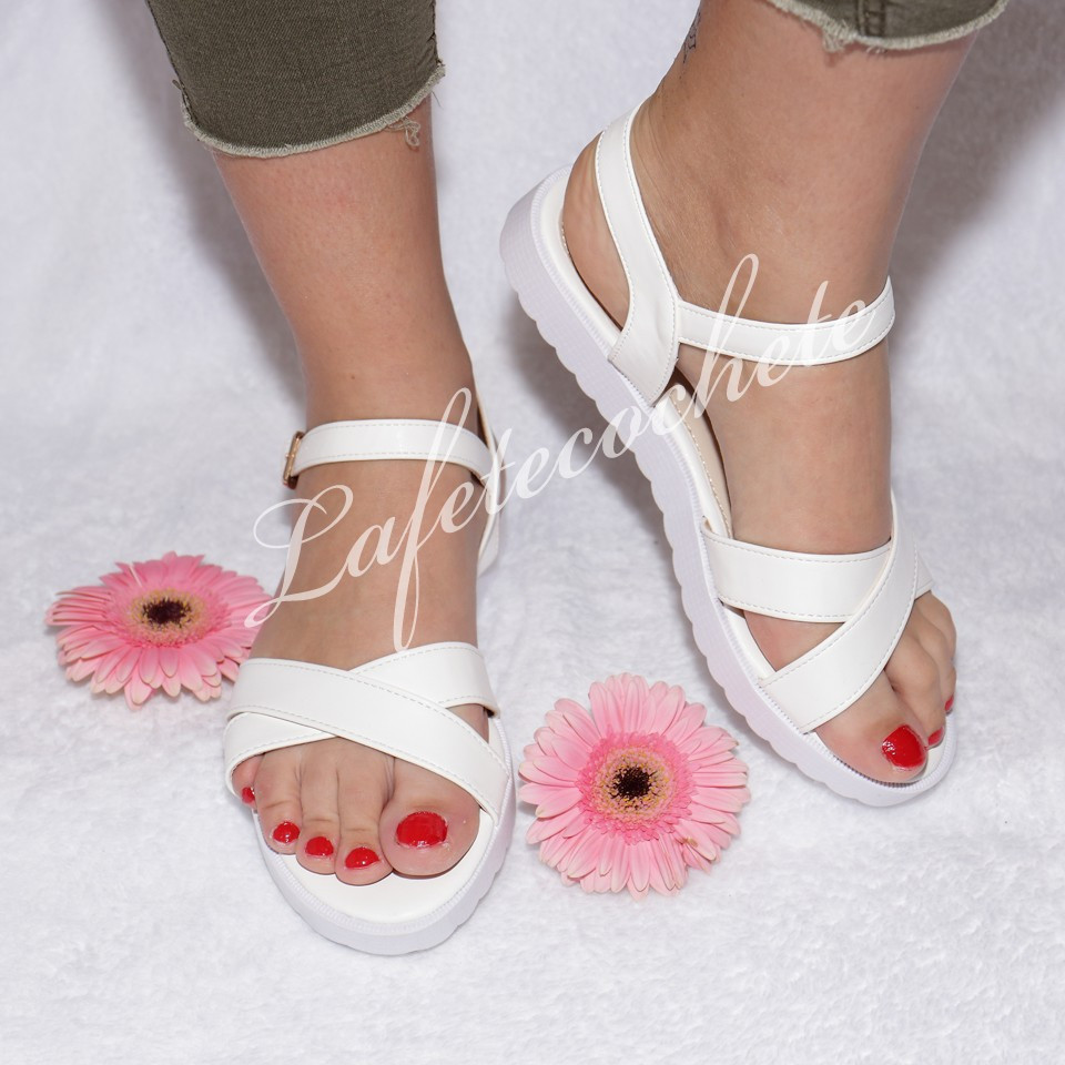Sandale sisi