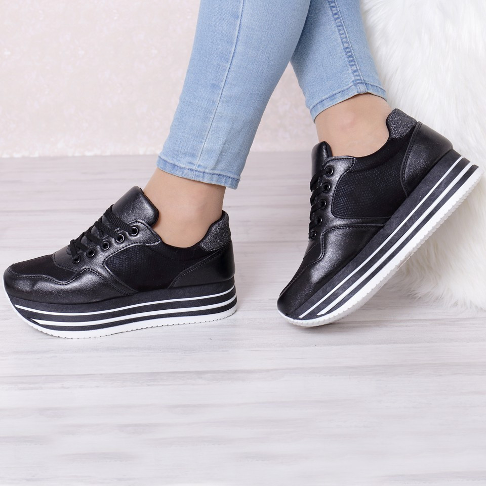 Adidasi monisha black