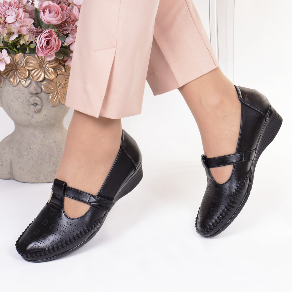 Pantofi negri piele ecologica casandra