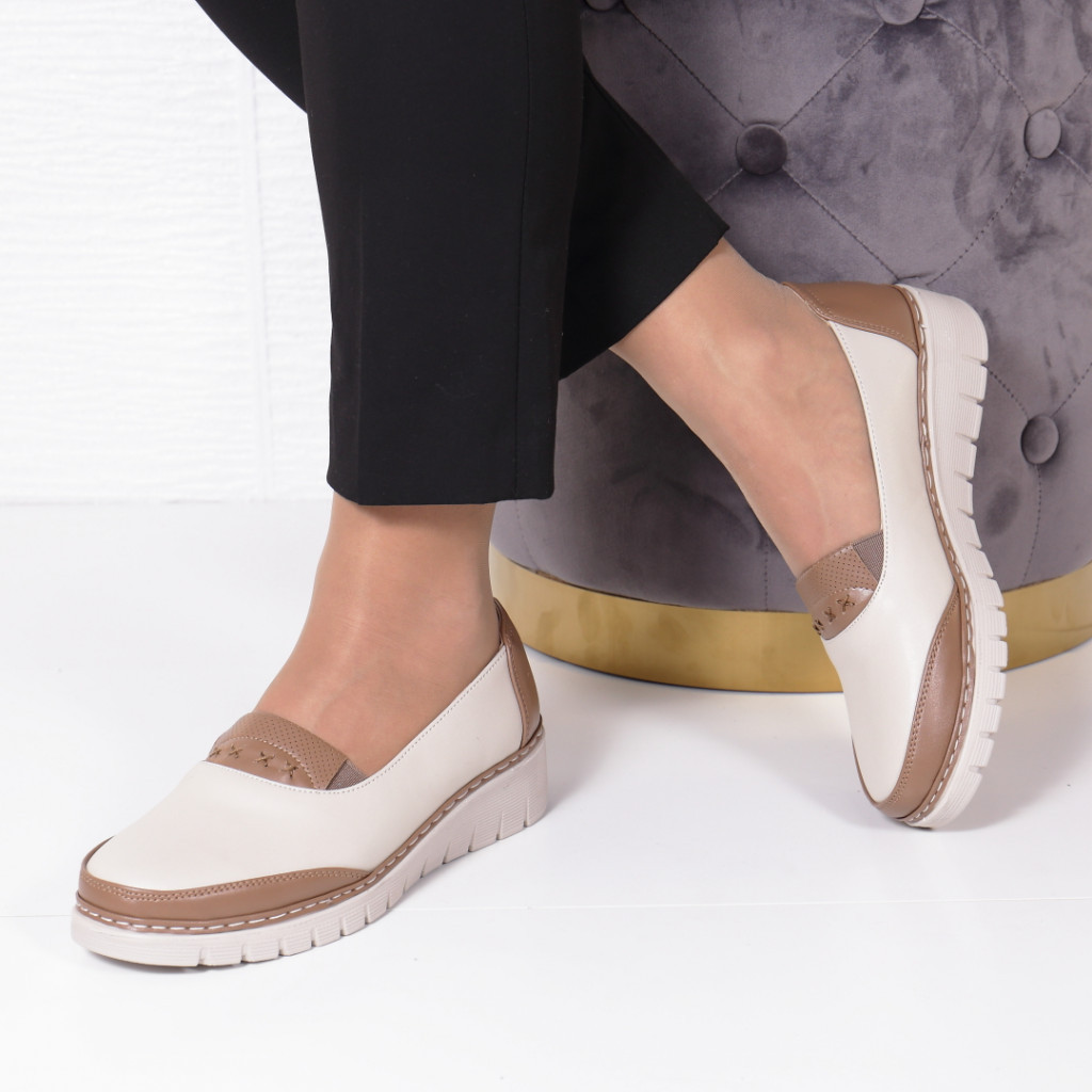 Pantofi sandera beige