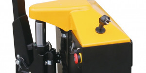 TE20, TRANSPALET ELECTRIC, 2.000 KG, CONTROLLER CURTIS, AC