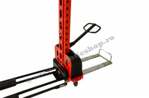 SME-0513, STIVUITOR (STACKER) CU AUTO-INCARCARE, 500 KG, INALTIME RIDICARE 1.300 MM