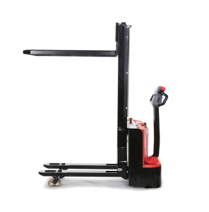 Transpalet electric cu un catarg, floating
