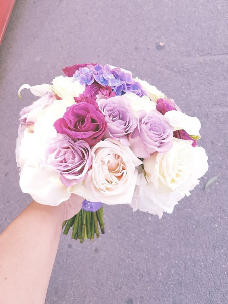 buchet-mireasa-cu-trandafiri