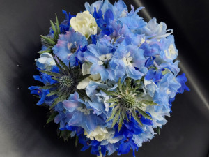 Buchet de mireasa albastru elegant
