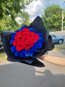 Buchet rosu - albastru