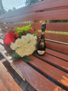 Buchet 15 trandafiri albi