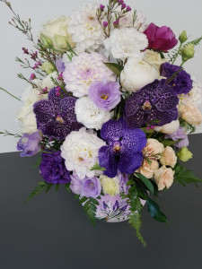 Aranjament flori "Purple love"