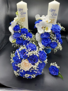 Set buchet si lumanari cu trandafiri albastri