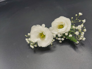Butoniera Eustoma