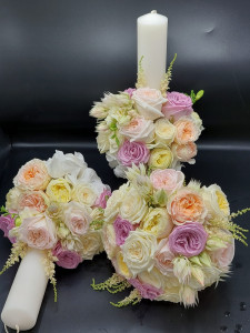 Set lumanari si buchet luxury cu trandafiri garden