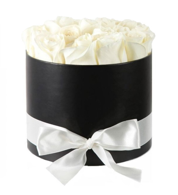 Aranjament floral alb Trandafiri parfumati de sapun, in cutie neagra Luxury