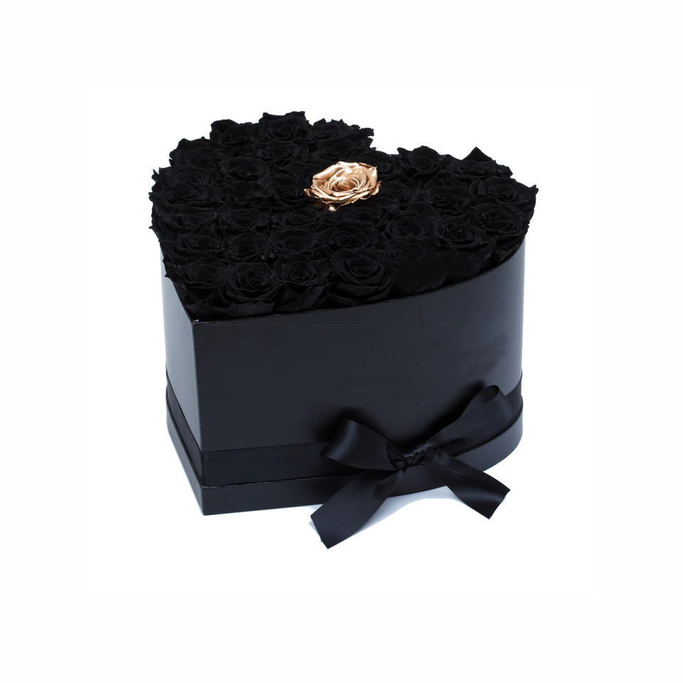 Aranjament floral inima cu trandafiri de sapun Gold Lux