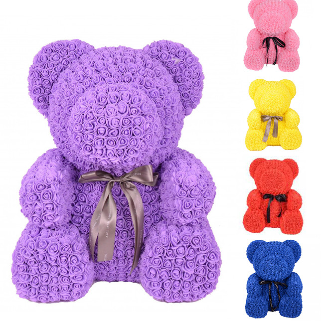 Ursulet floral 70 cm decorat manual cu trandafiri spuma, cutie cadou