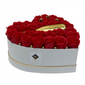 Aranjament floral Gold Rose, cutie inima cu trandafiri de sapun si Prosecco Bottega Rose Gold, rosu