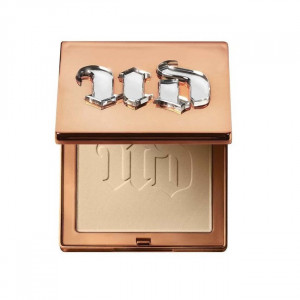 Fond de ten compact Urban Decay Stay Naked