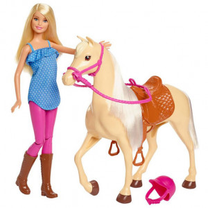 Papusa Barbie cu accesorii pentru calarit si cal
