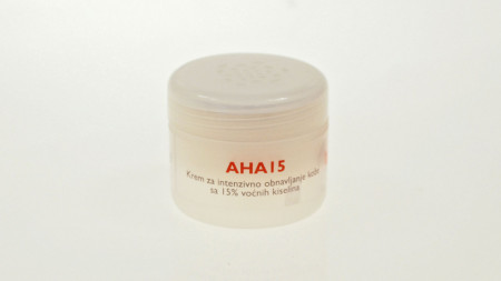 LIPO AHA KREM 15%