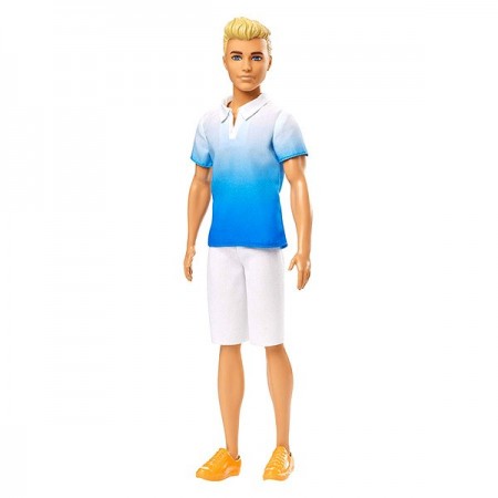 Papusa Ken blond cu tricou albastru si pantaloni albi