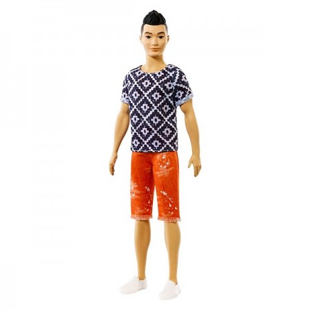 Papusa Ken asiatic cu tricou romburi si pantaloni rosii