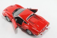 Masinuta Ferrari 246 GTB 1/24 Bburago