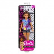 Papusa Barbie Fashionistas mulatra cu tricou colorat