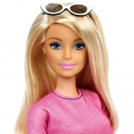 Papusa Barbie Fashionistas blonda cu bluza roz si fusta in carouri