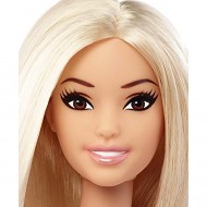 Papusa Barbie Fashionistas Petite cu tricou rock
