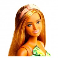 Papusa Barbie Fashionistas creola in rochie galbena cu model frunze