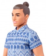 Papusa Ken Fashionistas Saten cu camasa Barbie