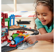 Set de joaca Thomas & Friends Vorbaretii Thomas si Percy in Insula Sodor