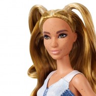 Papusa Barbie Fashionistas blonda cu pistrui