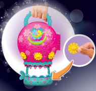 Set de joaca portabil cu figurina si accesorii Trolii - In turneu cu Balonul
