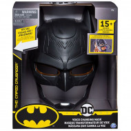 Set se joaca Masca Batman cu functie de schimbare a vocii