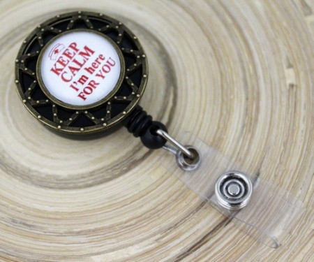 Accesoriu ecuson cu mesajul "Keep calm, I'm here for you"- baza stea bronz