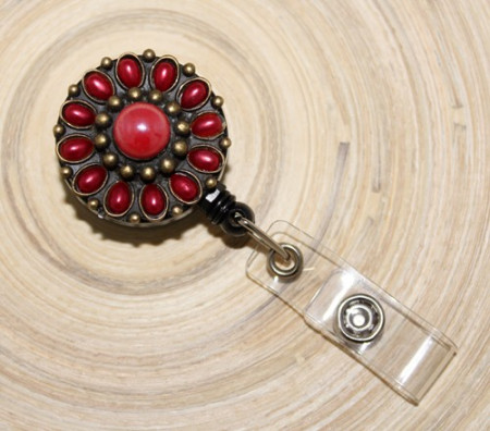 Accesoriu ecuson cu mandala rosie