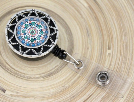 Accesoriu ecuson stea argitie, personalizat cu mandala albastra