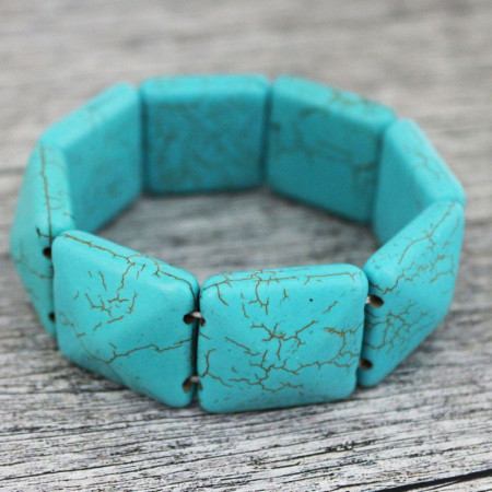 Bratara howlite, Norina